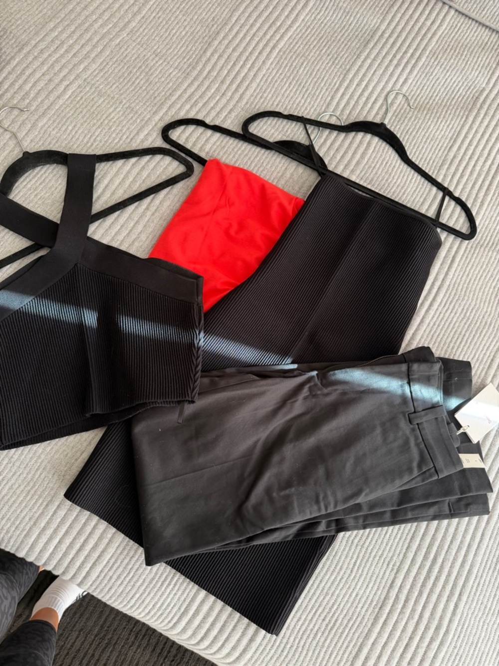 Aritzia BUNDLE!! Selling all of this together for insane price.